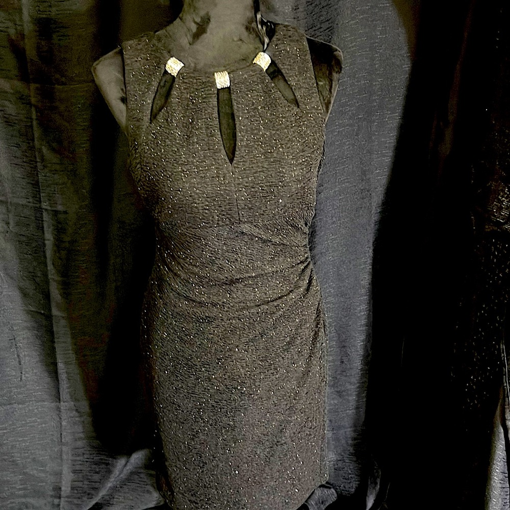 Like New Eliza J special Occassion Dress Size 2 (stretchy, so more like a 4)